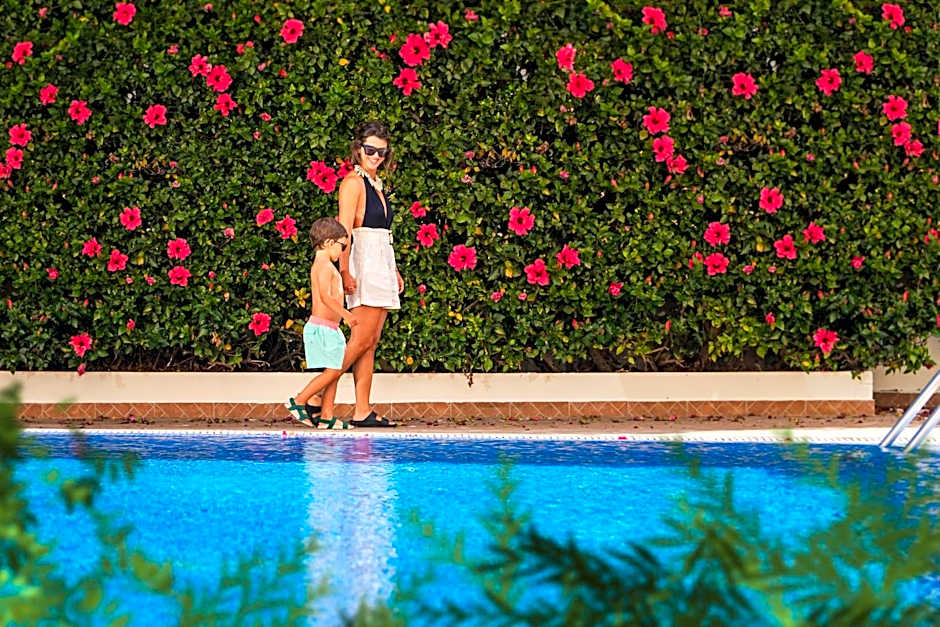 Dorisol Buganvilia Studio Hotel