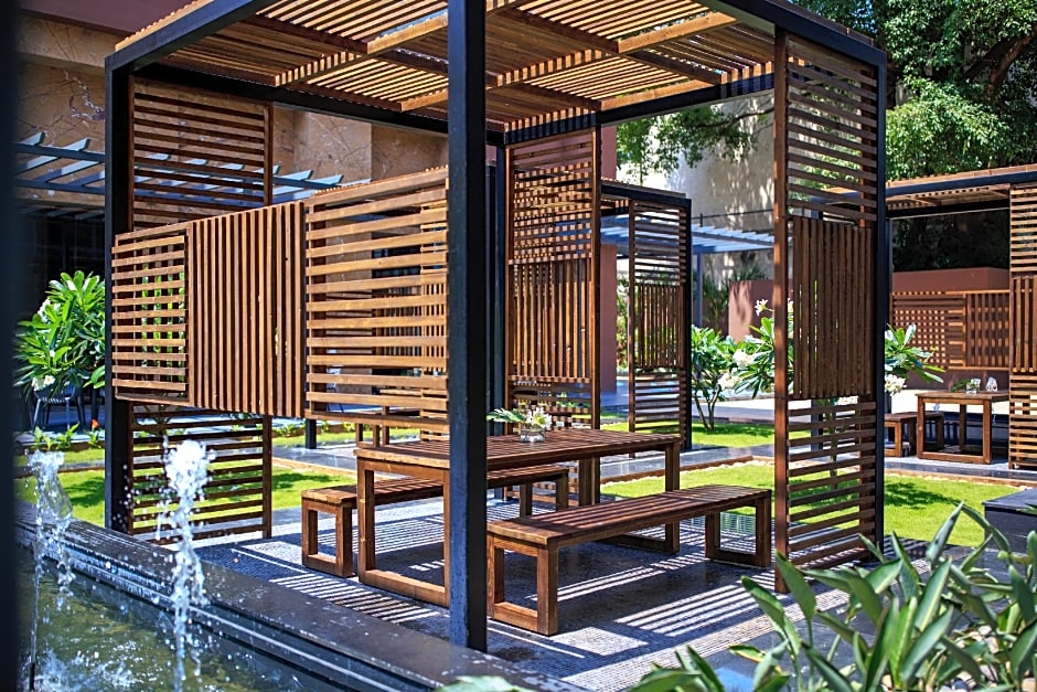 Renaissance by Marriott Bengaluru Race Course Hotel