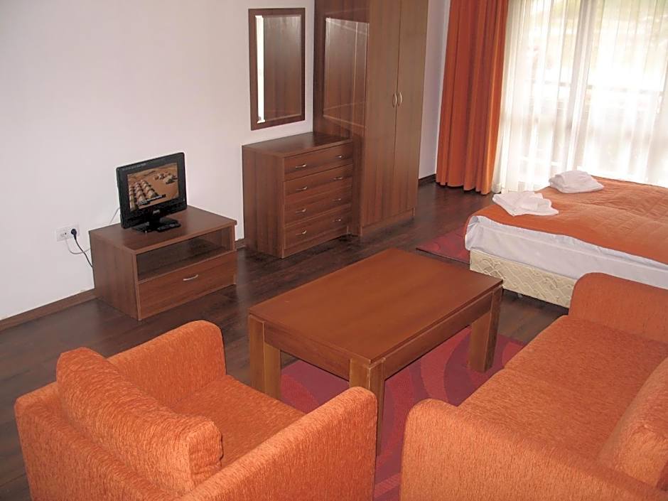 Winslow Infinity Aparthotel