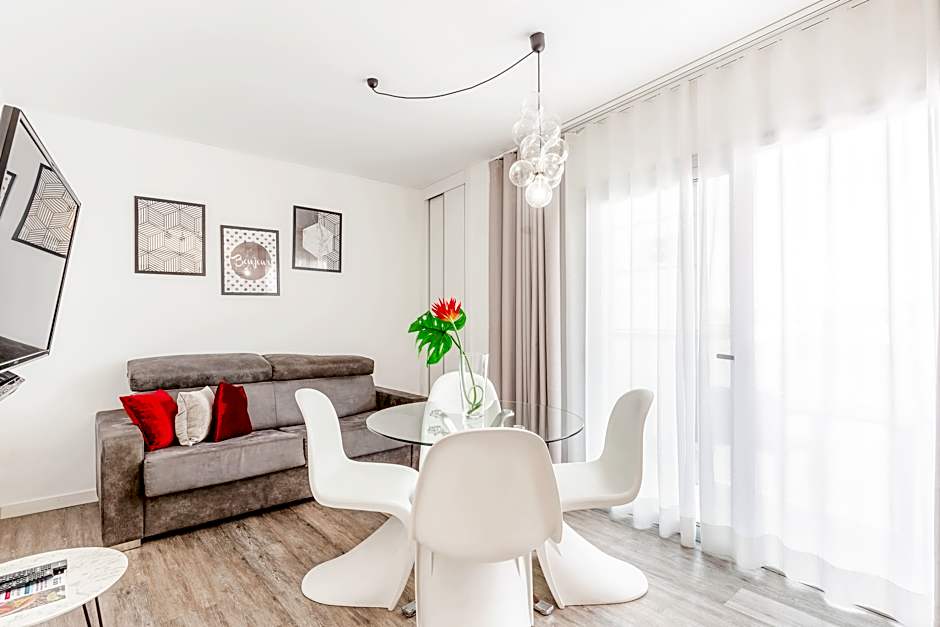 Photo 1 of 10 of Suite XXL 3 adults + 2 children