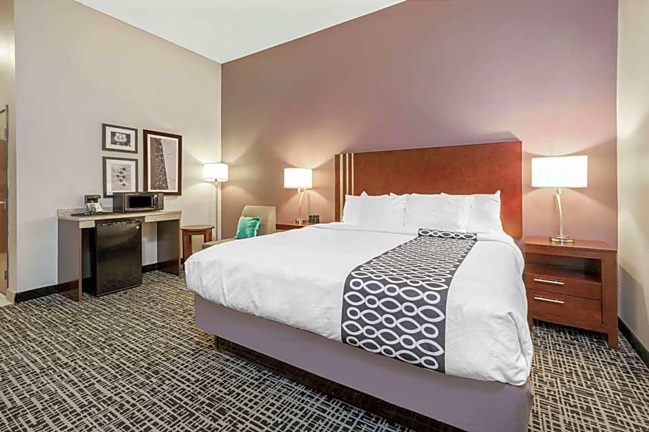 La Quinta Inn & Suites by Wyndham Oklahoma City Yukon
