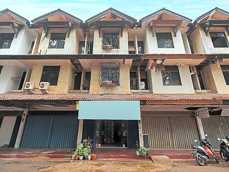 SPOT ON 92569 Anto Homestay SyariahNearPelabuhan Feri Harbor Bay