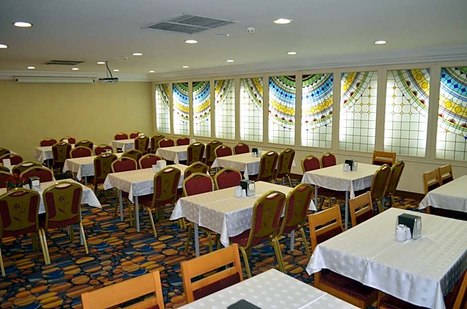 Yuksel Hotel