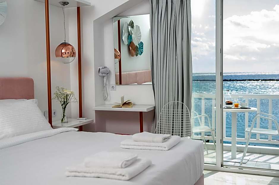 Nama Hotel Tinos