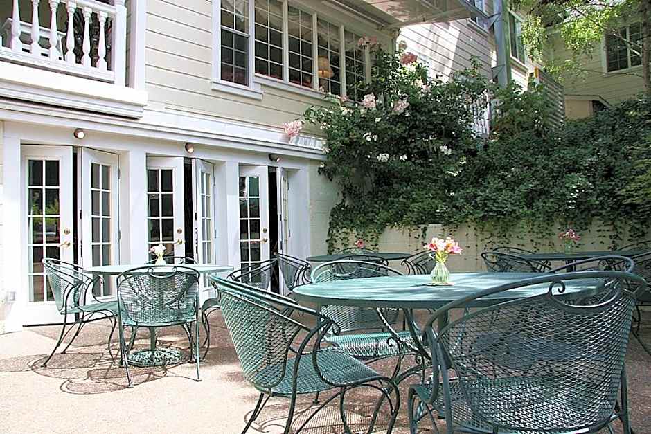 Inn at Occidental