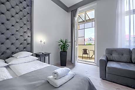 Studio with Balcony