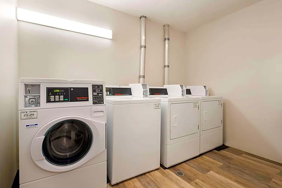 SureStay Hotel by Best Western Thomson