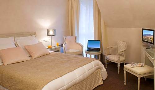 Logis Hotel Le Parc & Spa