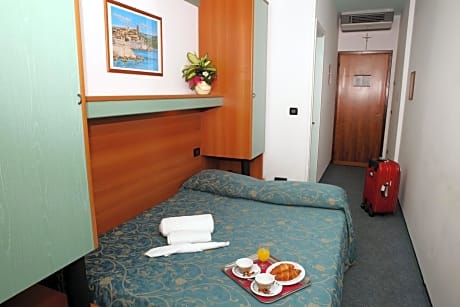 Economy Small Room