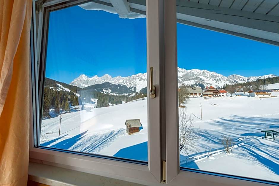 Landhaus & Ferienwohnungen Bergrast