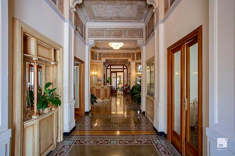Hotel Villa Elena