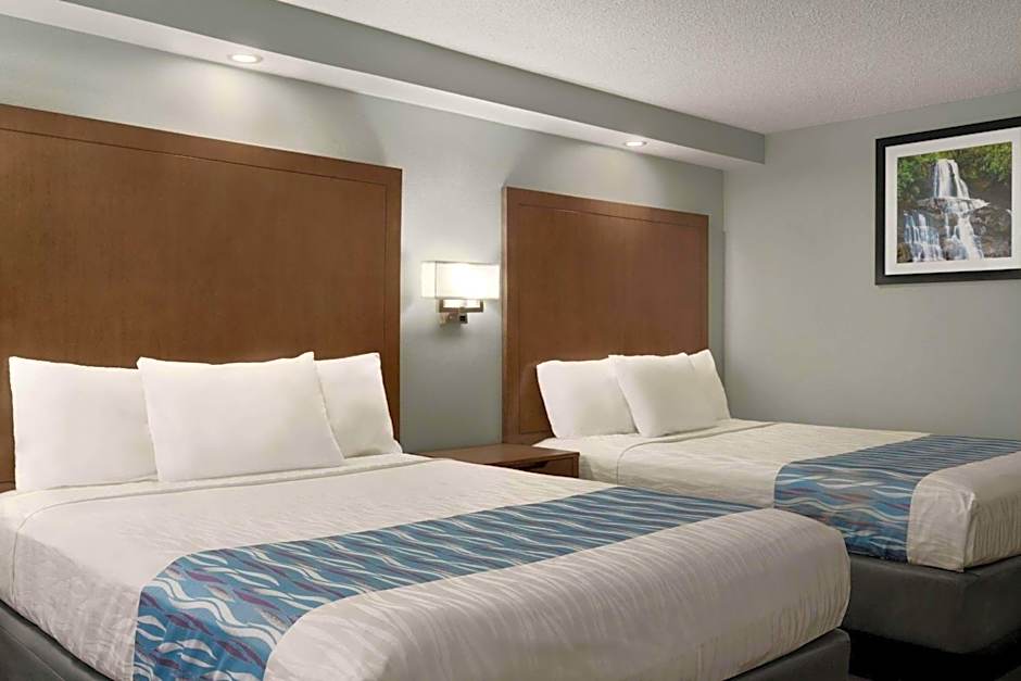 Gatlinburg River Inn