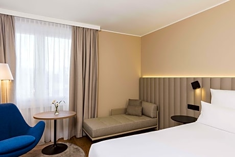 Standard Double or Twin Room Free Parking Promo