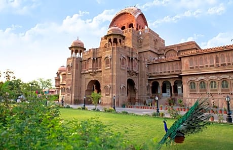 The Laxmi Niwas Palace