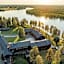 Arctic River Lodge