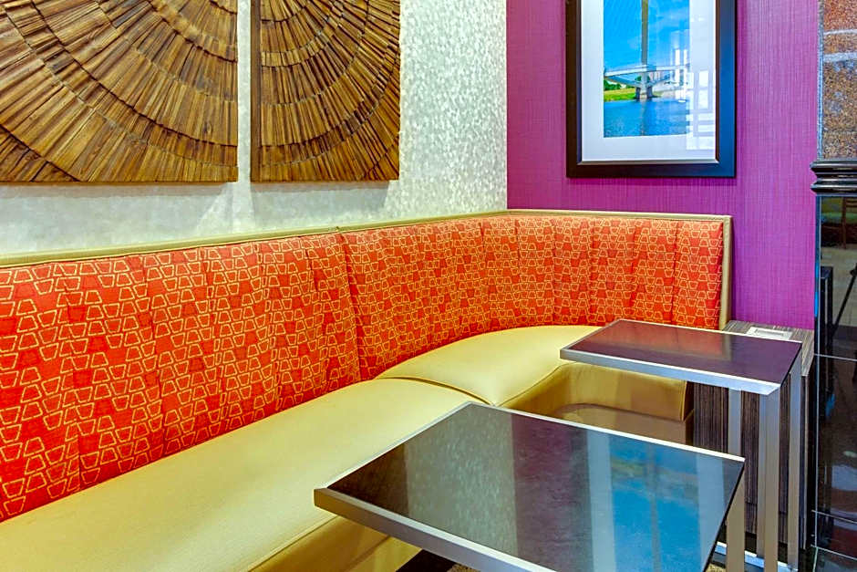 Drury Inn & Suites West Des Moines