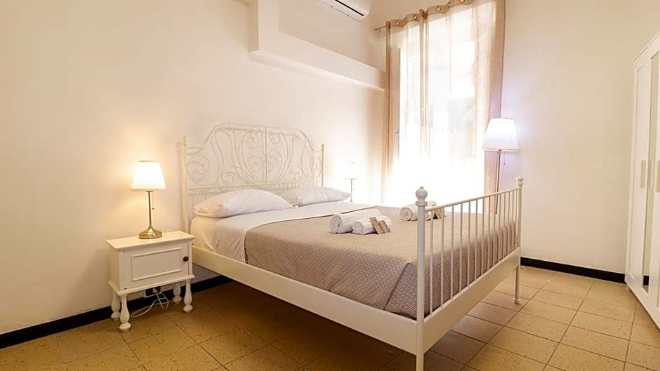 B&B Juighissa Leonora