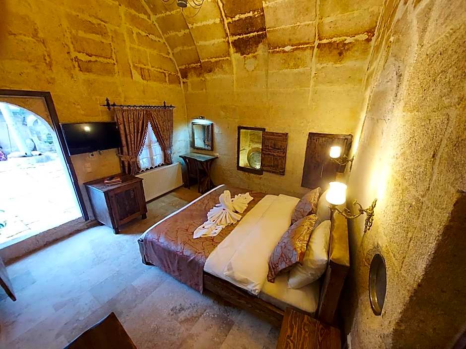 ARMEsos Cave Hotel
