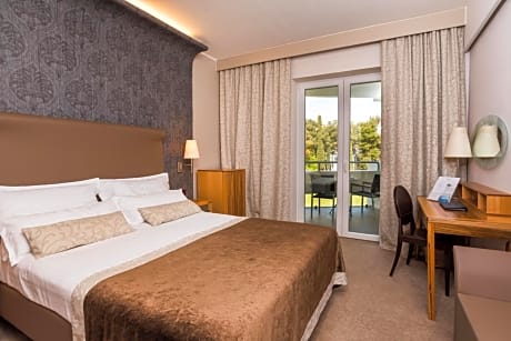 Premium Room with Balcony - Sea Side