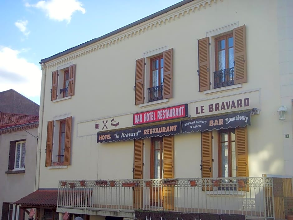 Le Bravard