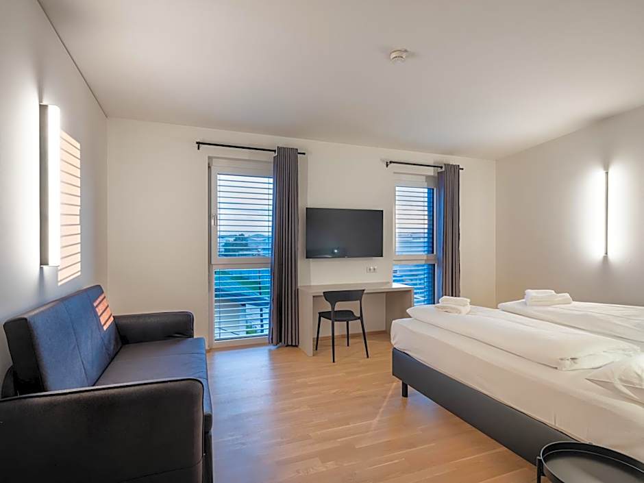 Hotel AT HOME - late arrival self check in