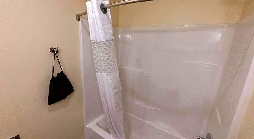 Cobblestone Inn and Suites Sheldon