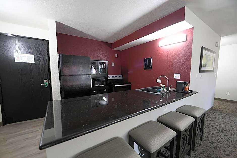 Quality Inn & Suites Mattoon South