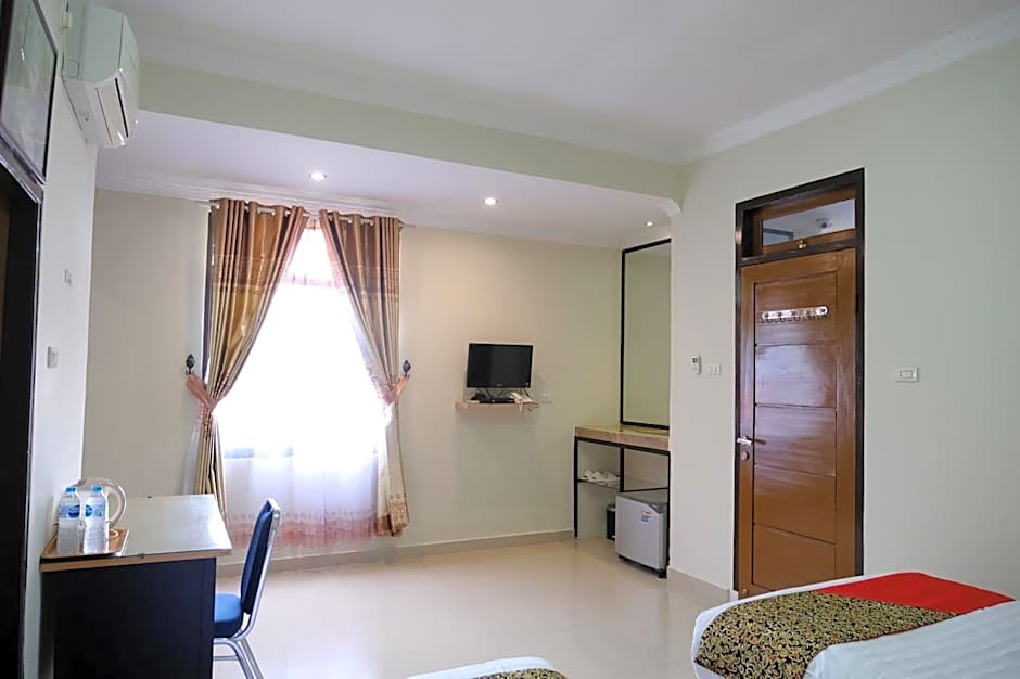 Joyful Hotel