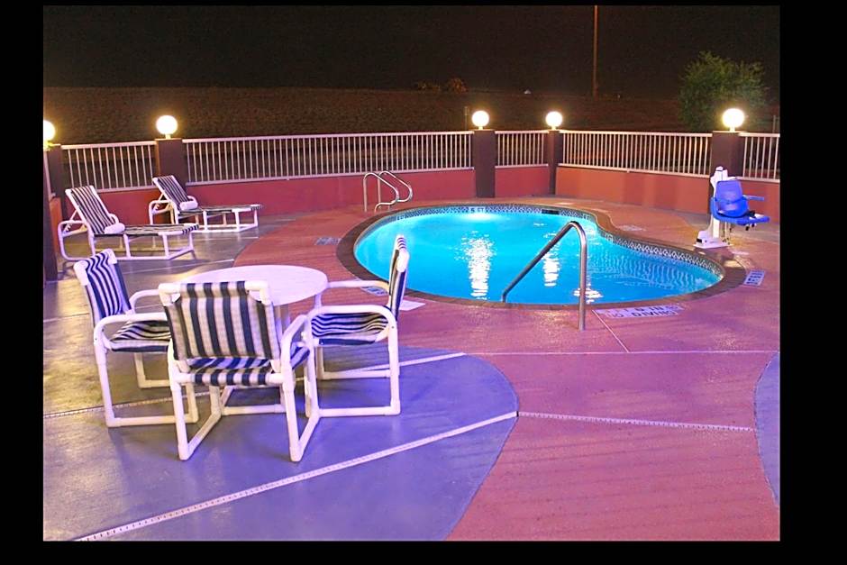 Texas Inn & Suites McAllen at La Plaza Mall and Airport
