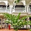 CityBlue Creekside Hotel & Suites