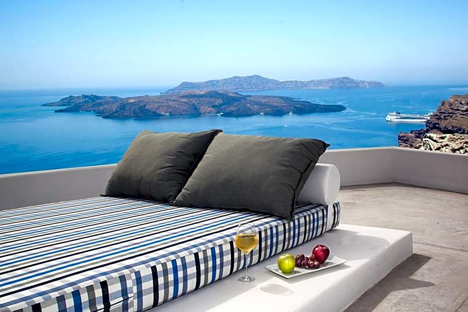 Amity Suites - Adults Only