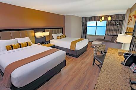 Luxury Two Queen Beds