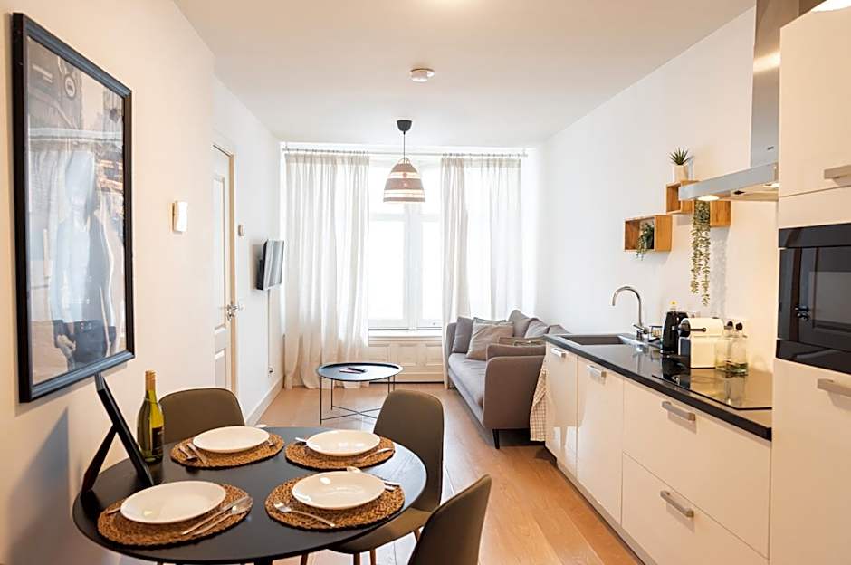 Canal View Apartment