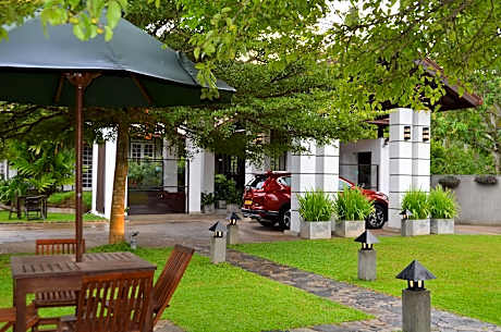 Nature Trails Boutique Hotel - Unawatuna