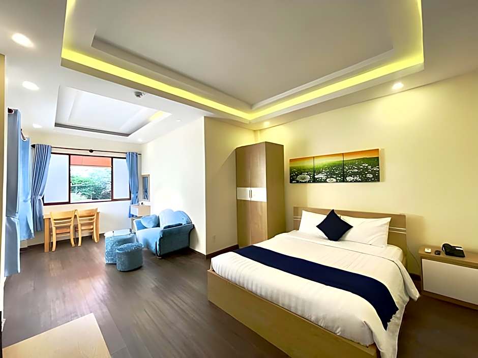 Joi Boutique Bãi Trước