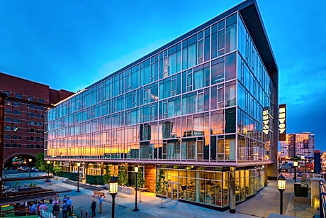 The Envoy Hotel, Autograph Collection by Marriott