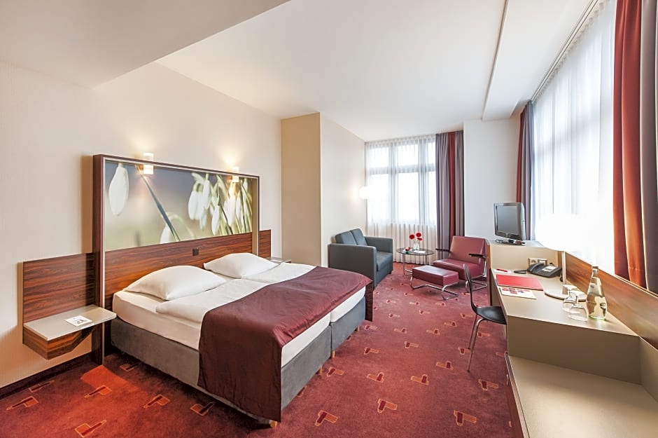 AZIMUT Hotel Cologne