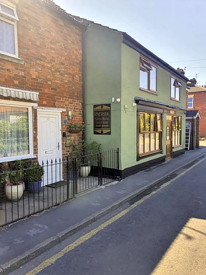 Riverside Guest House