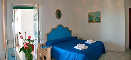 Double or Twin Room with Side Sea View