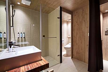 Business Double Room with Sofa Bed