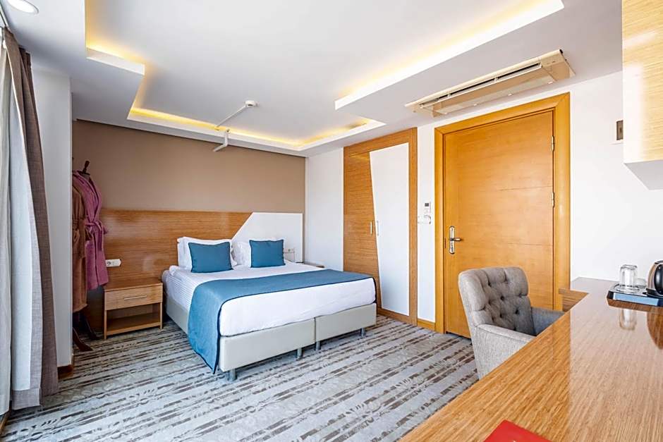 Bulvar Hotel