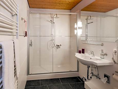 Classic Quadruple Room