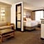 Hyatt Place Overland Park Convention Center