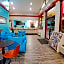 Howard Johnson by Wyndham Houston Hobby Airport