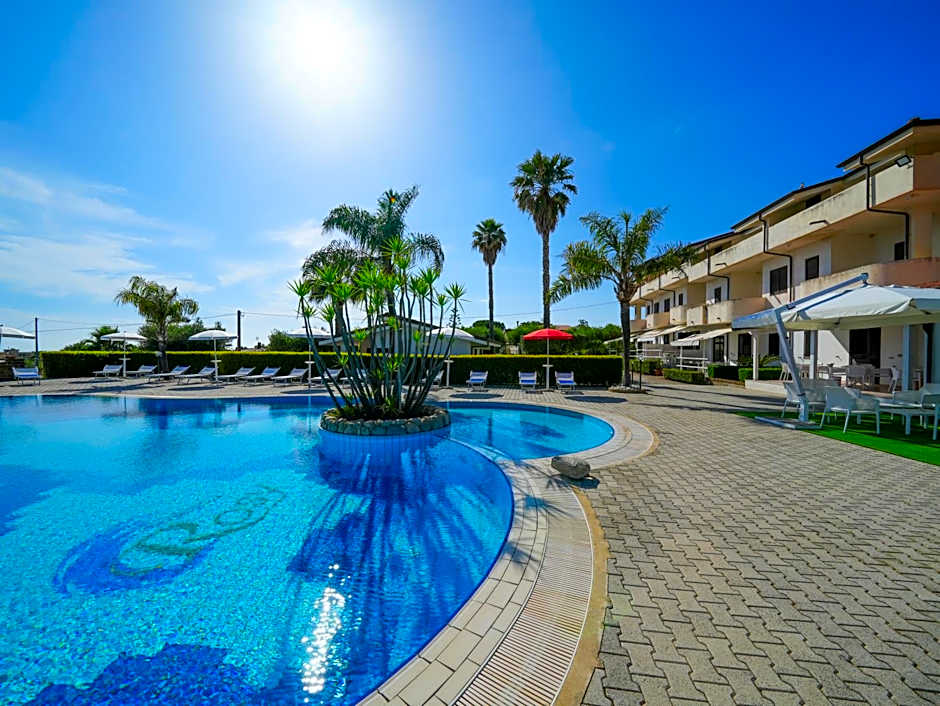 Rosy Hotel Residence