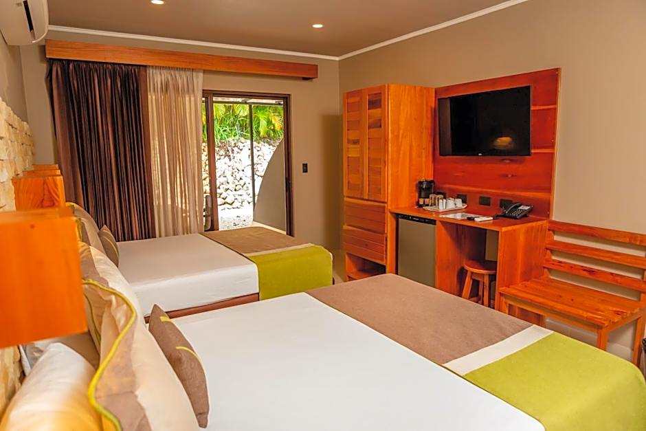Photo 1 of 14 of Superior 1 Queen Bed