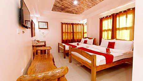 Deluxe Family Room