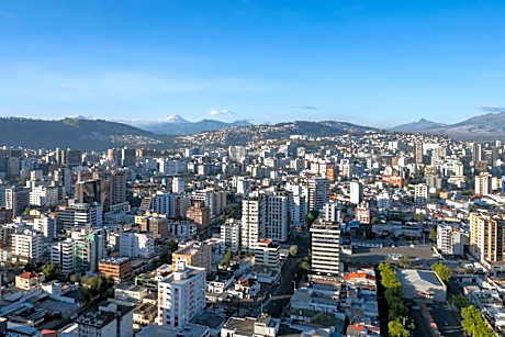 One-Bedroom King Suite with Executive