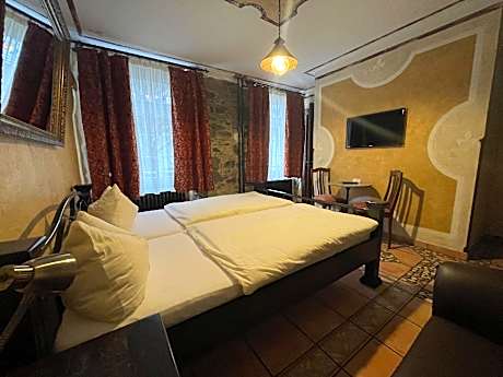 Doppelzimmer-Deluxe-Ensuite Dusche-Stadtblick