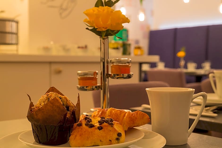 Hotel La Parizienne By Elegancia